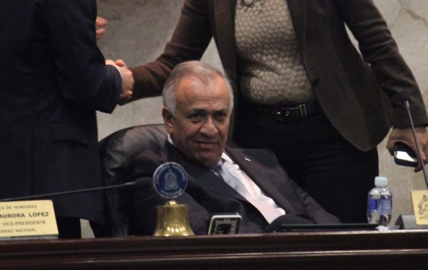 Tras fracaso de votación, convocan a quinto proceso a las 9:00 am